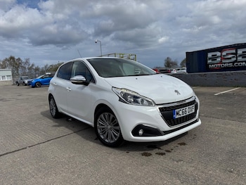 Used Peugeot 208 2017 for sale - 78205920: Photo