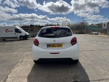 Used Peugeot 208 2017 for sale - 78205920: Photo