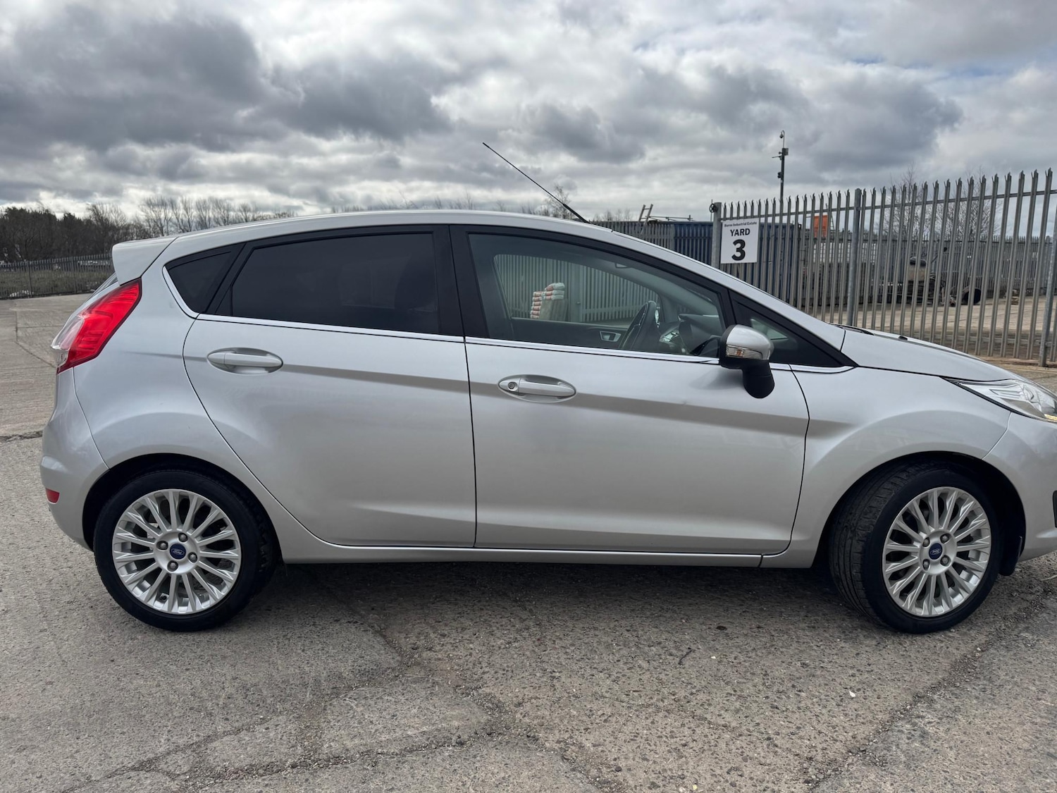 Used Ford Fiesta 2014 for sale - 78082019: Photo 2