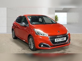 Used Peugeot 208 2017 for sale - 79249476: Photo