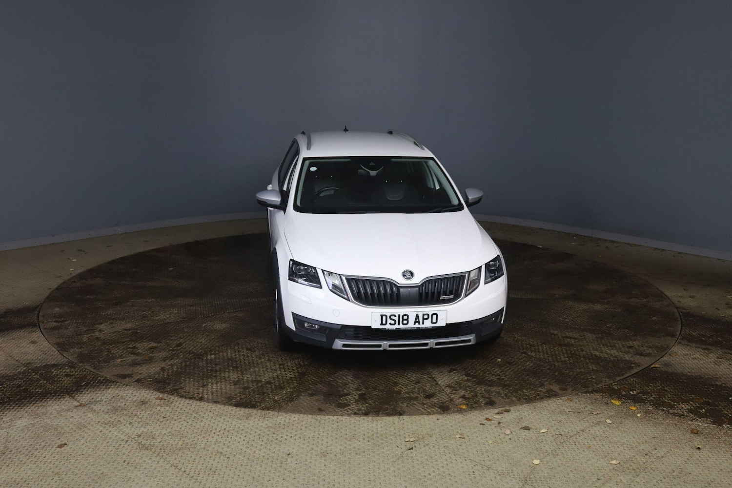 Used Skoda Octavia 2018 for sale - 76952909: Photo 2