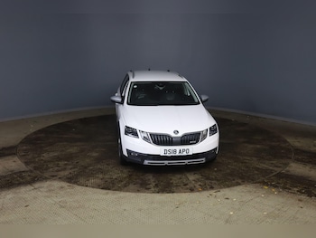 Used Skoda Octavia 2018 for sale - 76952909: Photo