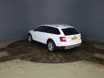 Used Skoda Octavia 2018 for sale - 76952909: Photo