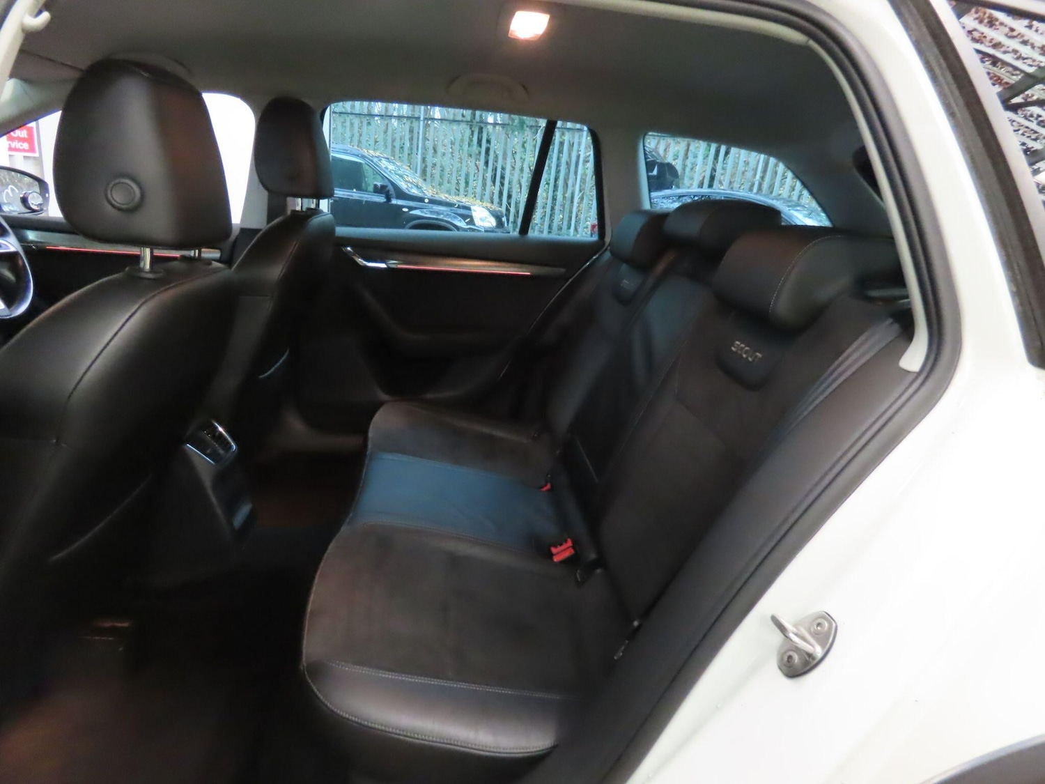 Used Skoda Octavia 2018 for sale - 76952909: Photo 9