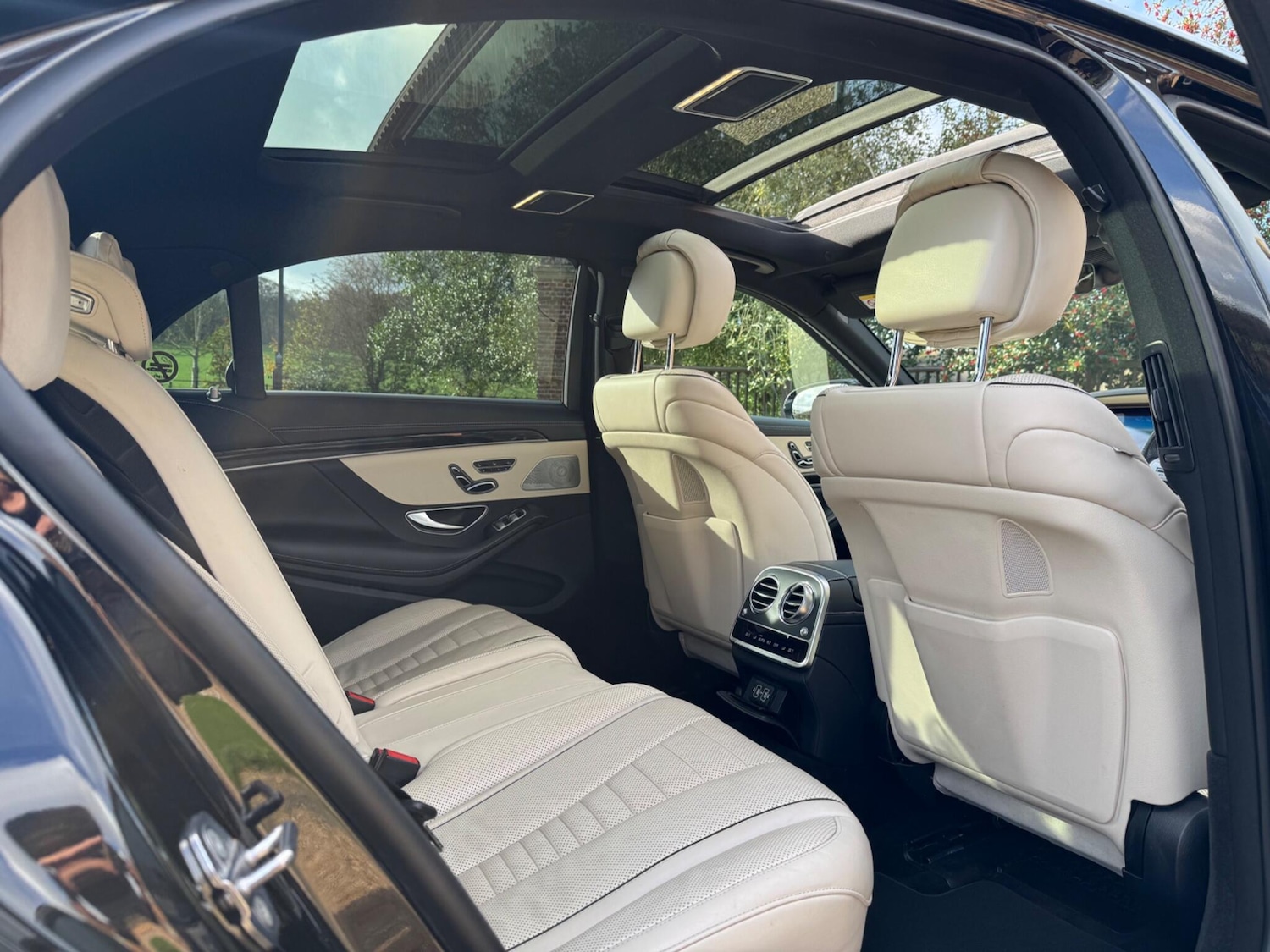 Used Mercedes-Benz S Class 2018 for sale - 76561595: Photo 30