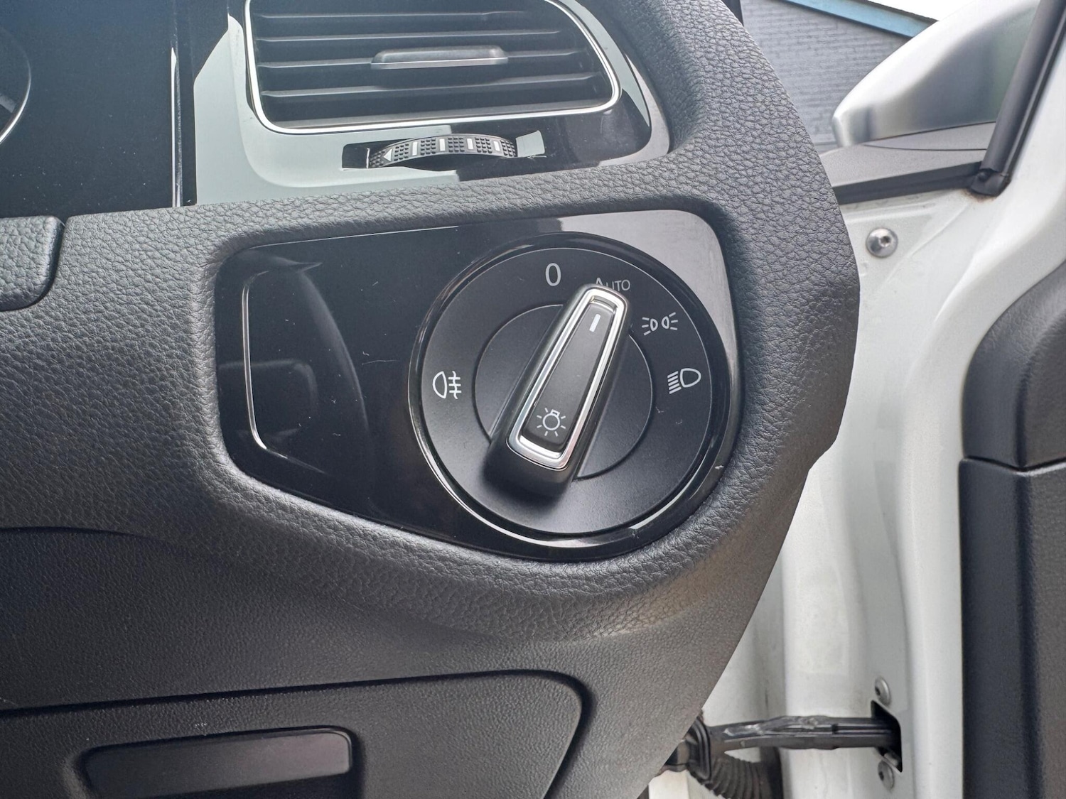 Used Volkswagen Golf 2016 for sale - 76214247: Photo 31