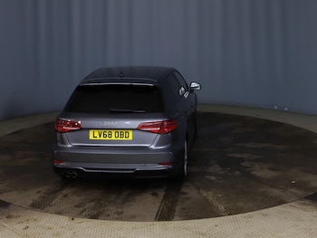 Used Audi A3 2018 for sale - 76991036: Photo