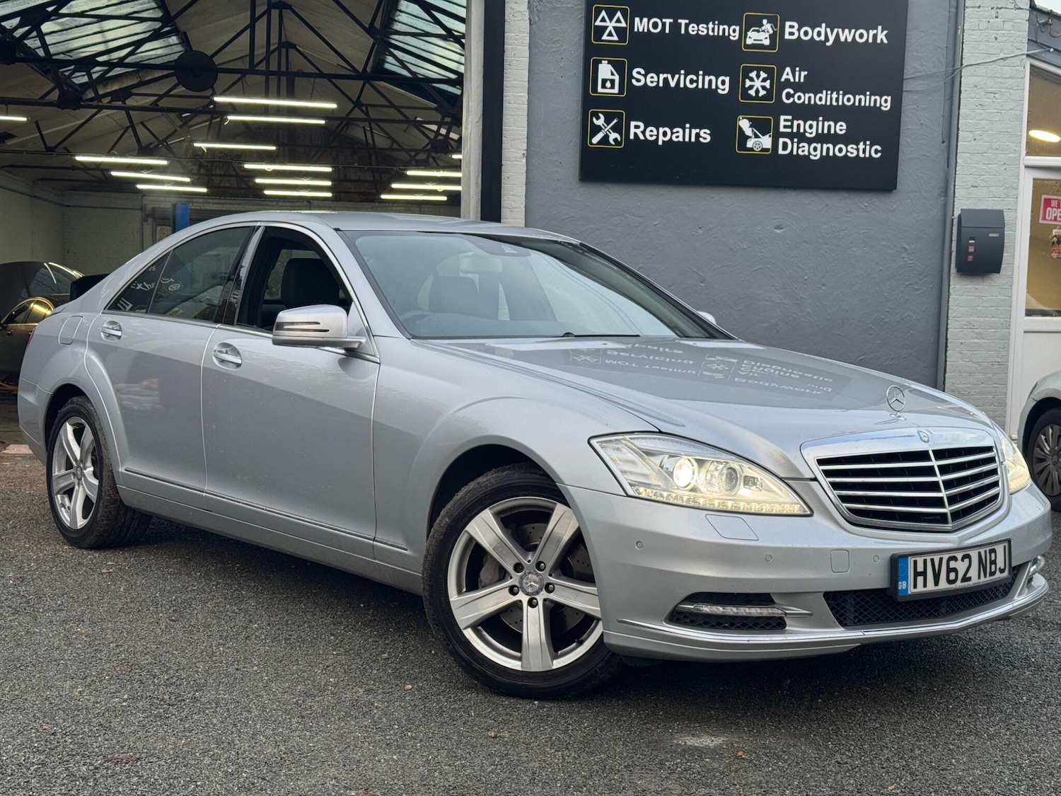 Used Mercedes-Benz S Class 2012 for sale - 76994117: Photo 8