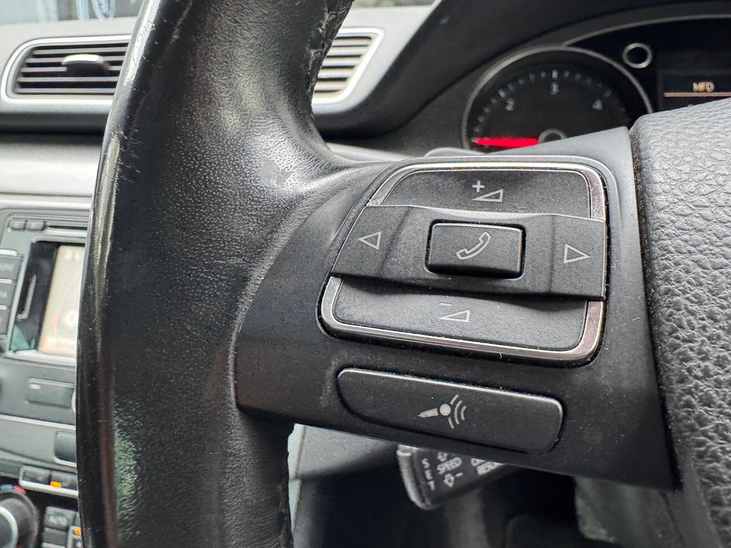 Used Volkswagen Passat 2011 for sale - 77695516: Photo 28