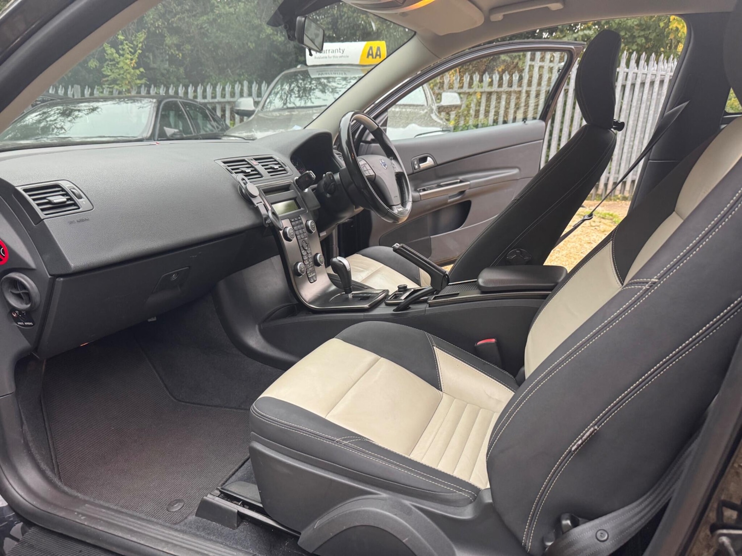 Used Volvo C30 2011 for sale - 76270222: Photo 18