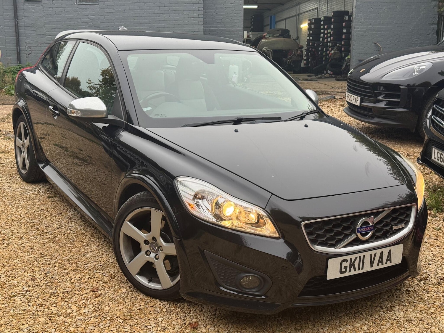Used Volvo C30 2011 for sale - 76270222: Photo 2
