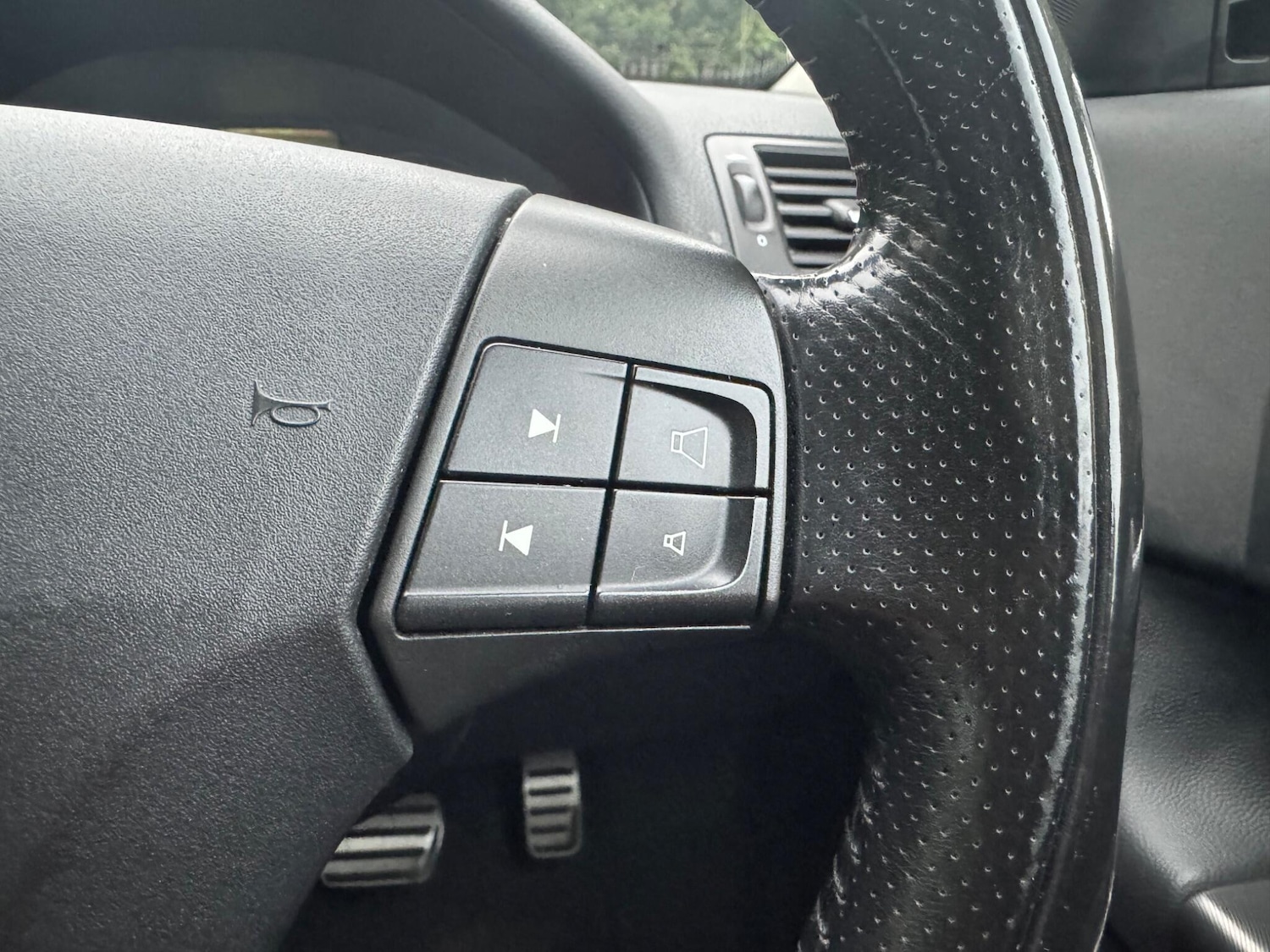 Used Volvo C30 2011 for sale - 76270222: Photo 22