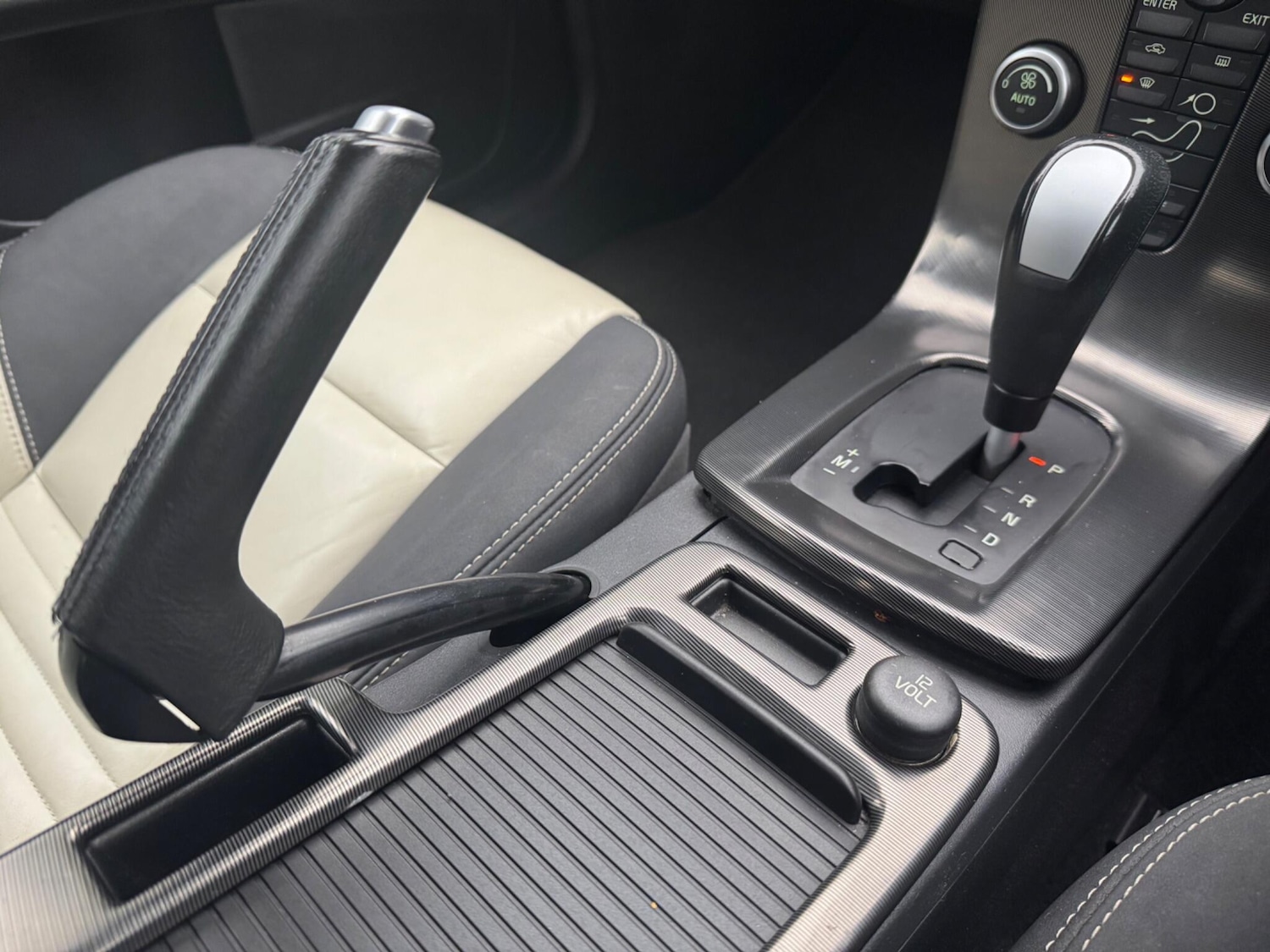 Used Volvo C30 2011 for sale - 76270222: Photo 27