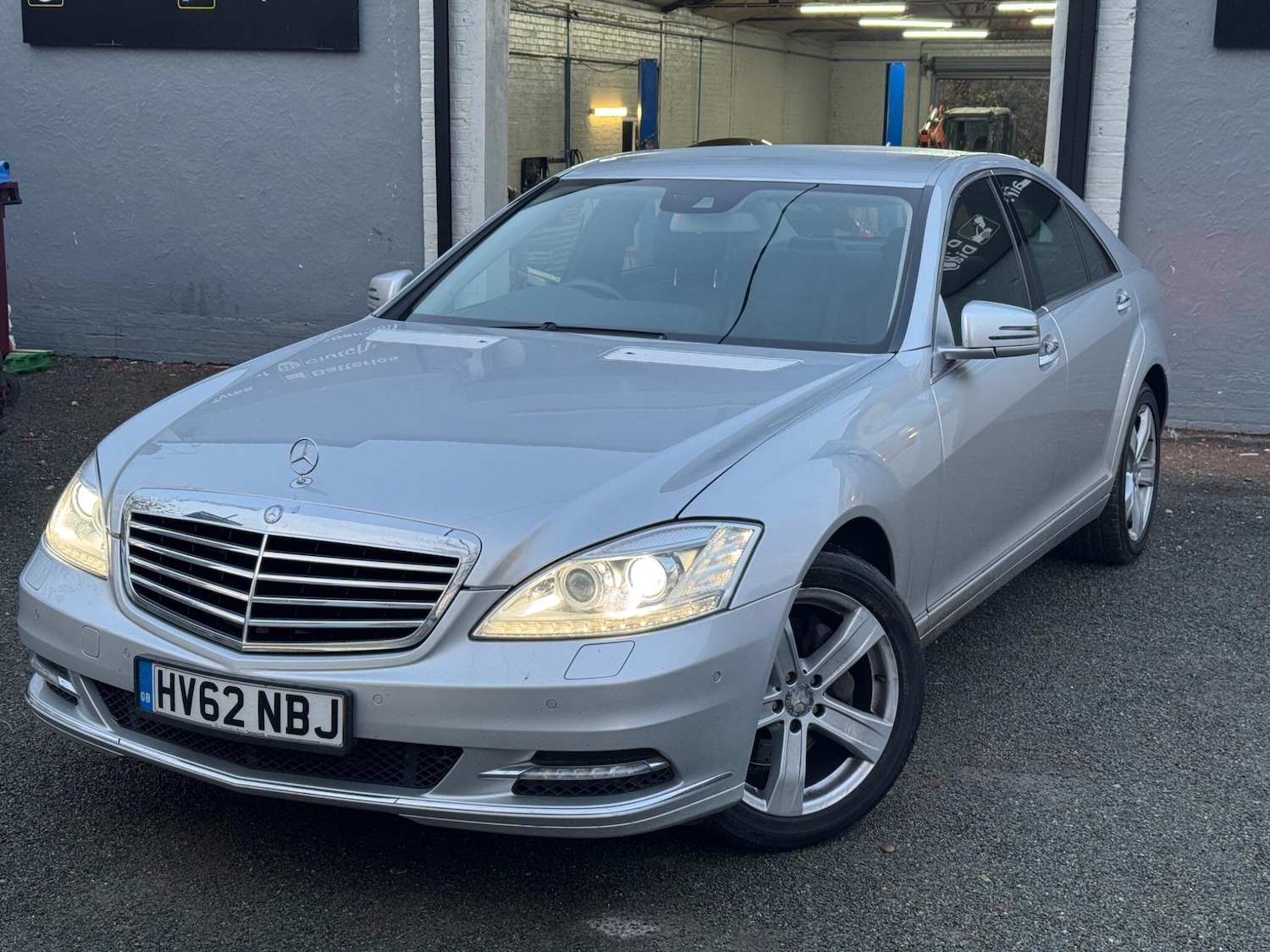 Used Mercedes-Benz S Class 2012 for sale - 76645379: Photo 10