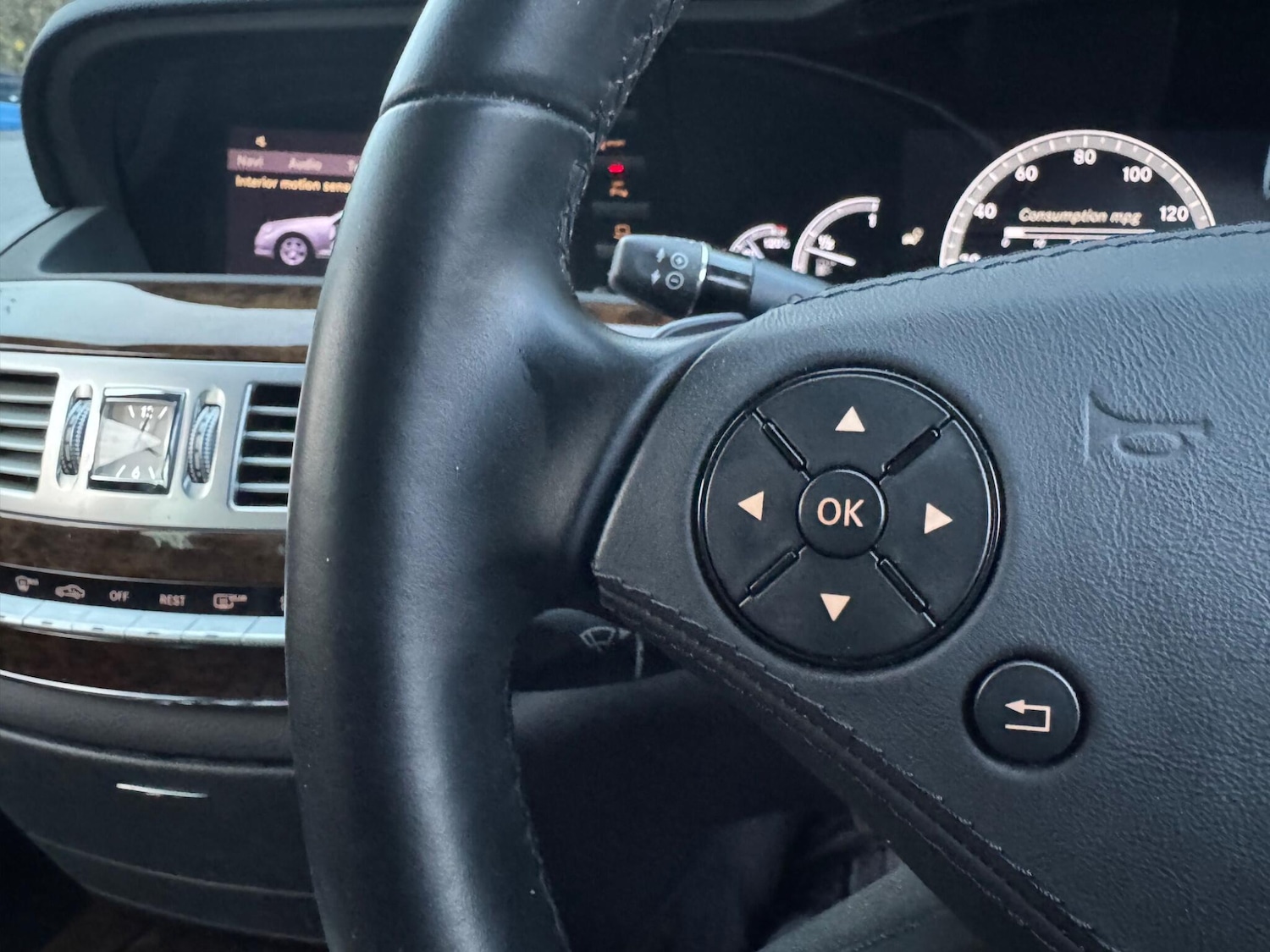 Used Mercedes-Benz S Class 2012 for sale - 76645379: Photo 24