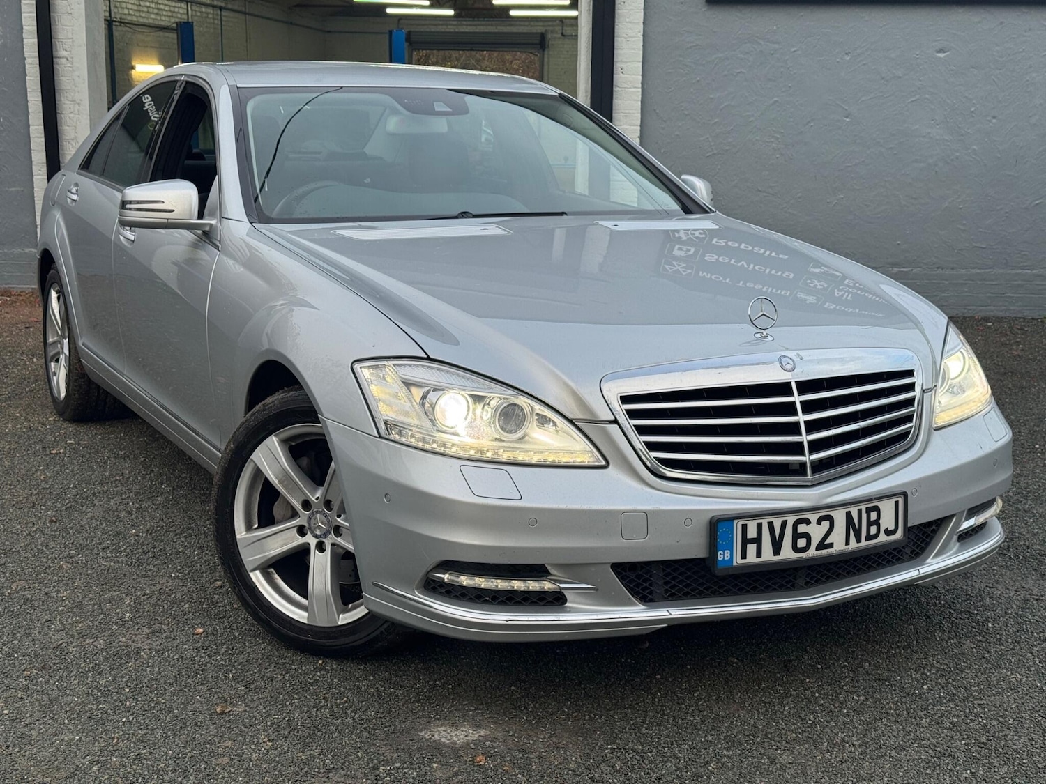 Used Mercedes-Benz S Class 2012 for sale - 76645379: Photo 6