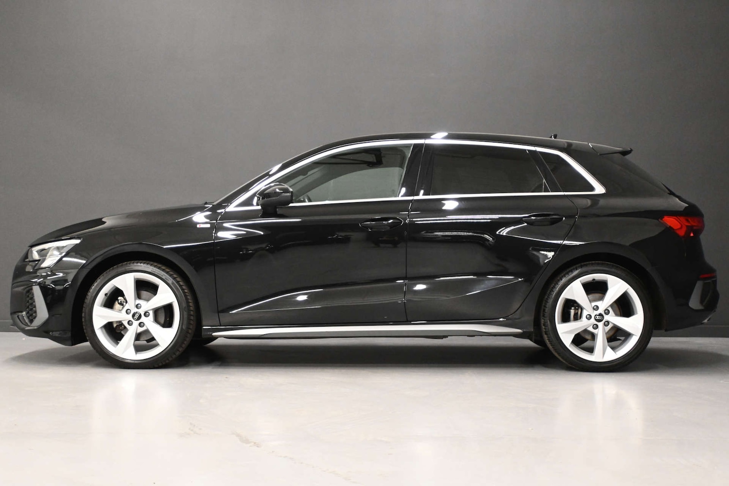 Used Audi A3 2023 for sale - 76710477: Photo 34