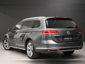Used Volkswagen Passat 2017 for sale - 78593448: Photo