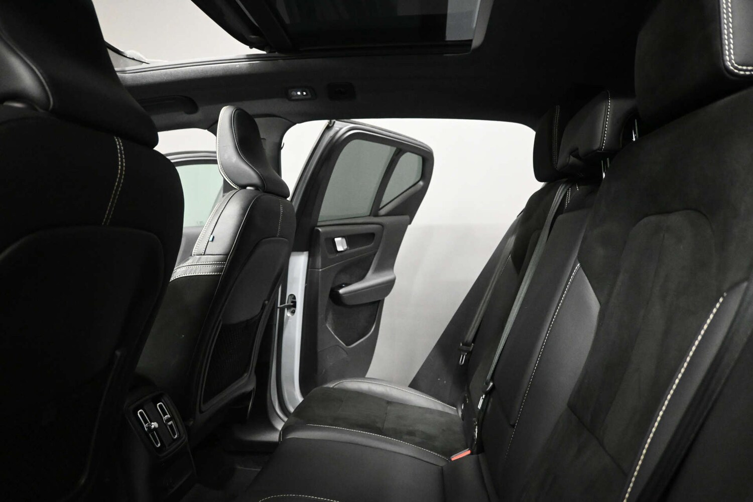 Used Volvo XC40 2021 for sale - 77618873: Photo 47