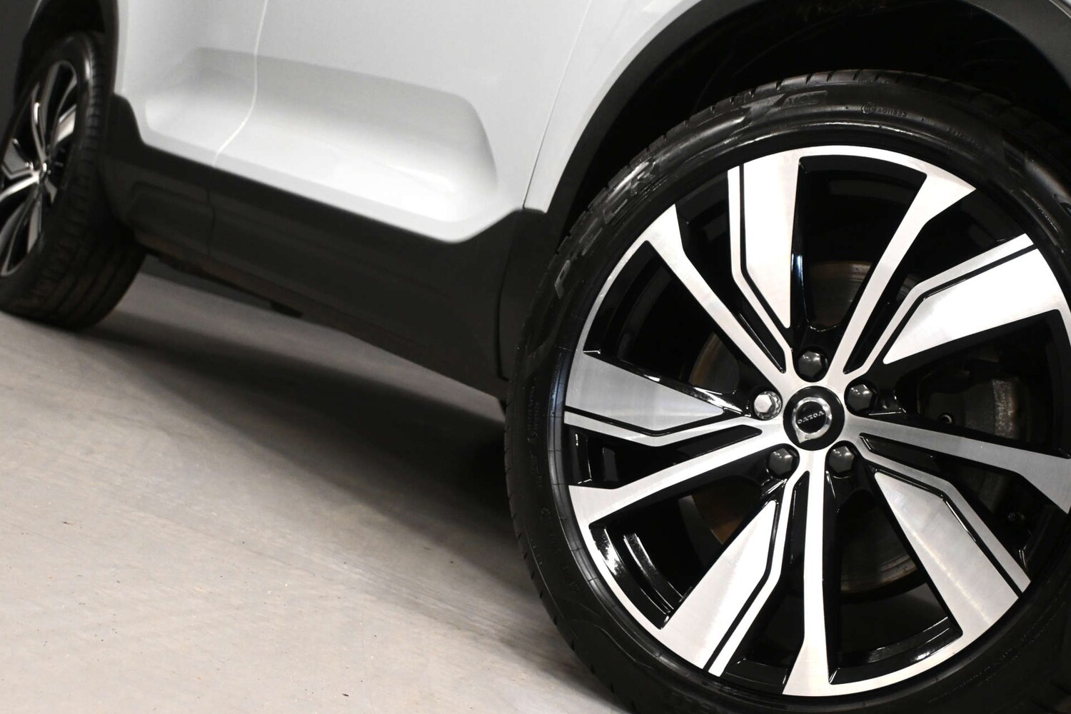 Used Volvo XC40 2021 for sale - 77618873: Photo 5