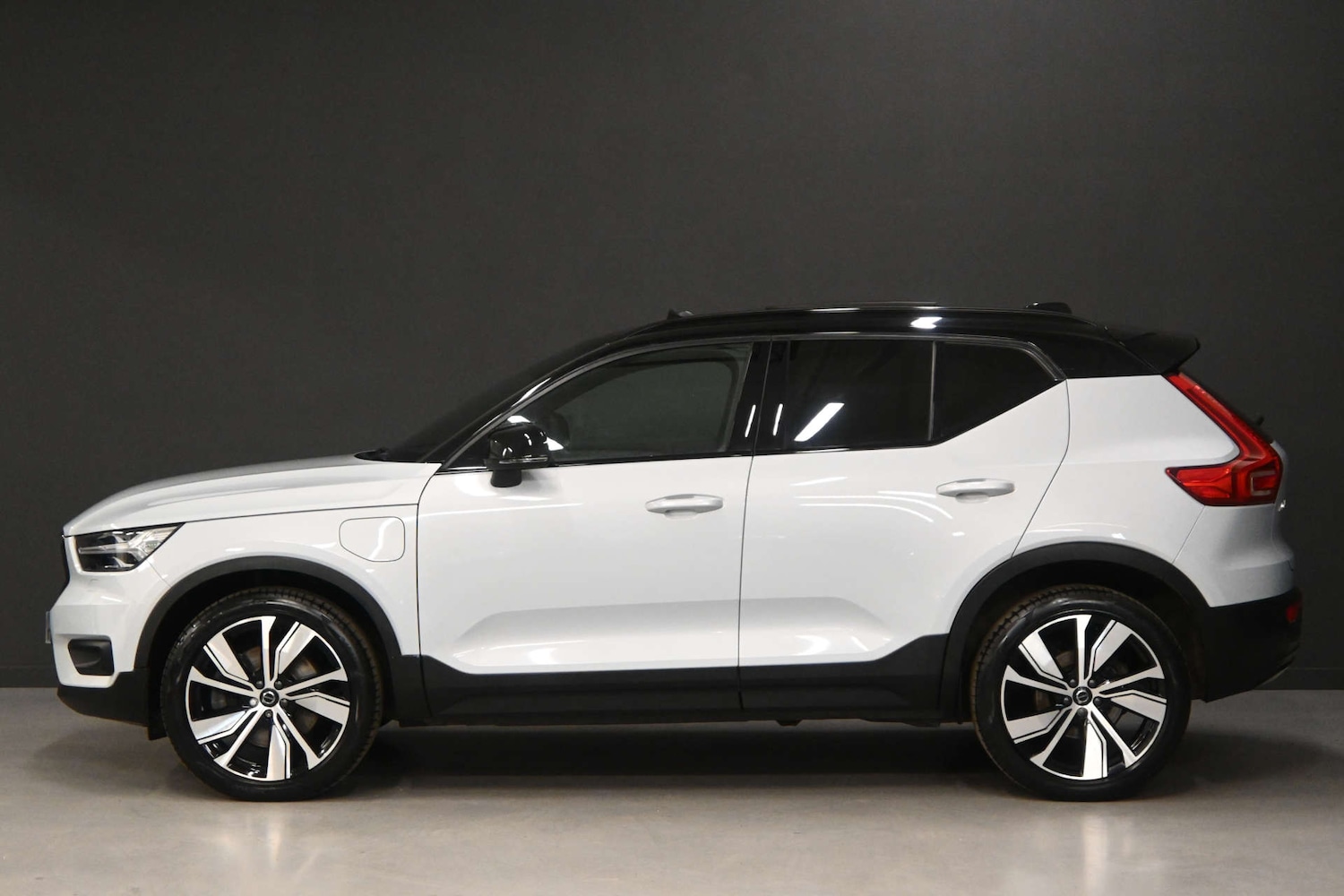 Used Volvo XC40 2021 for sale - 77618873: Photo 8