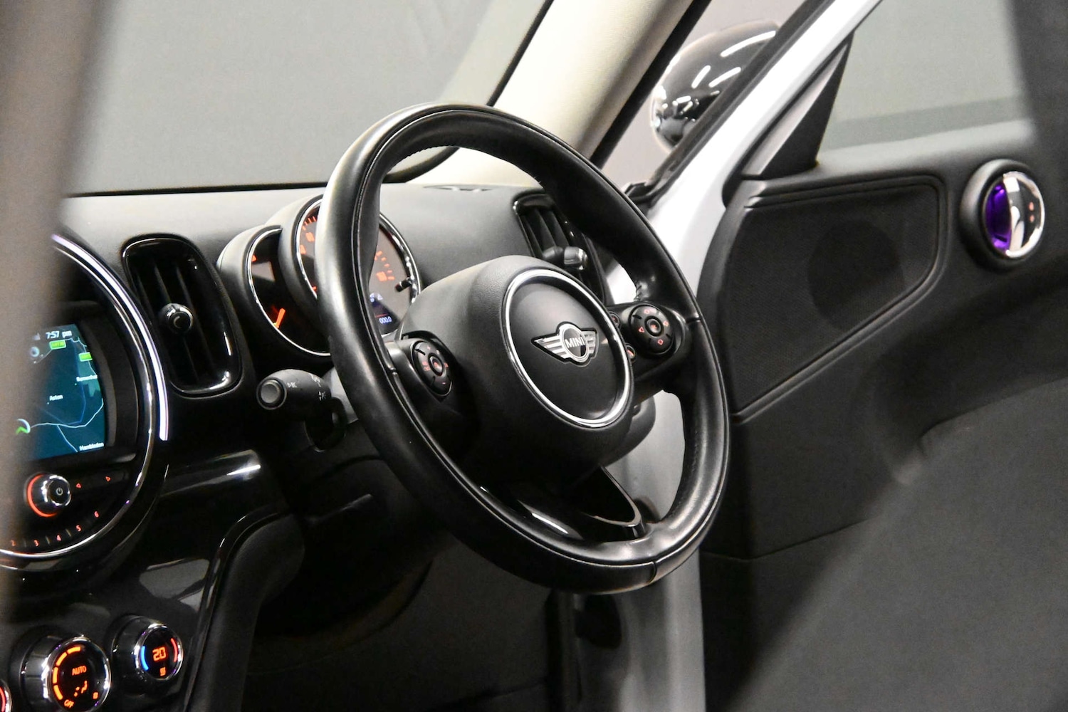 Used MINI Countryman 2018 for sale - 77342885: Photo 5