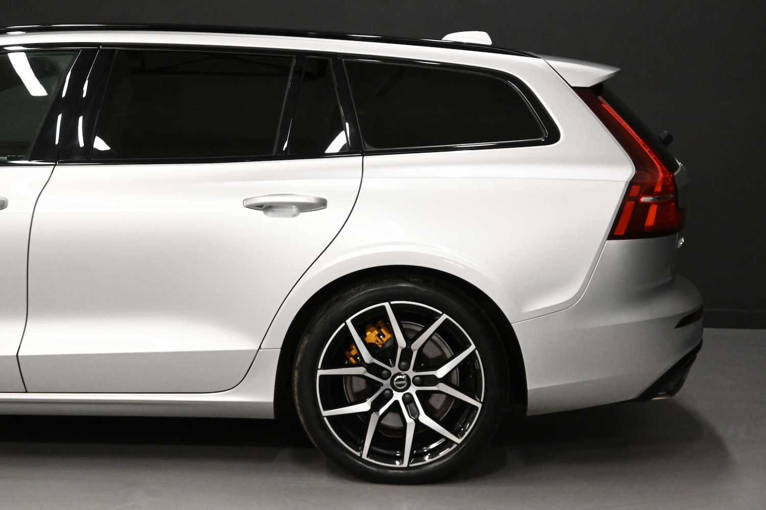 Used Volvo V60 2021 for sale - 76726099: Photo 25