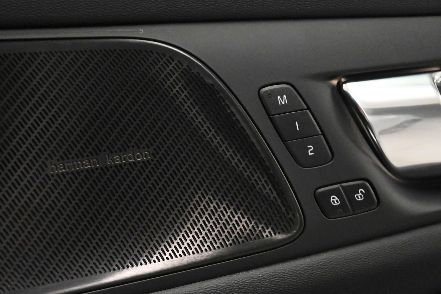 Used Volvo V60 2021 for sale - 76726099: Photo 28