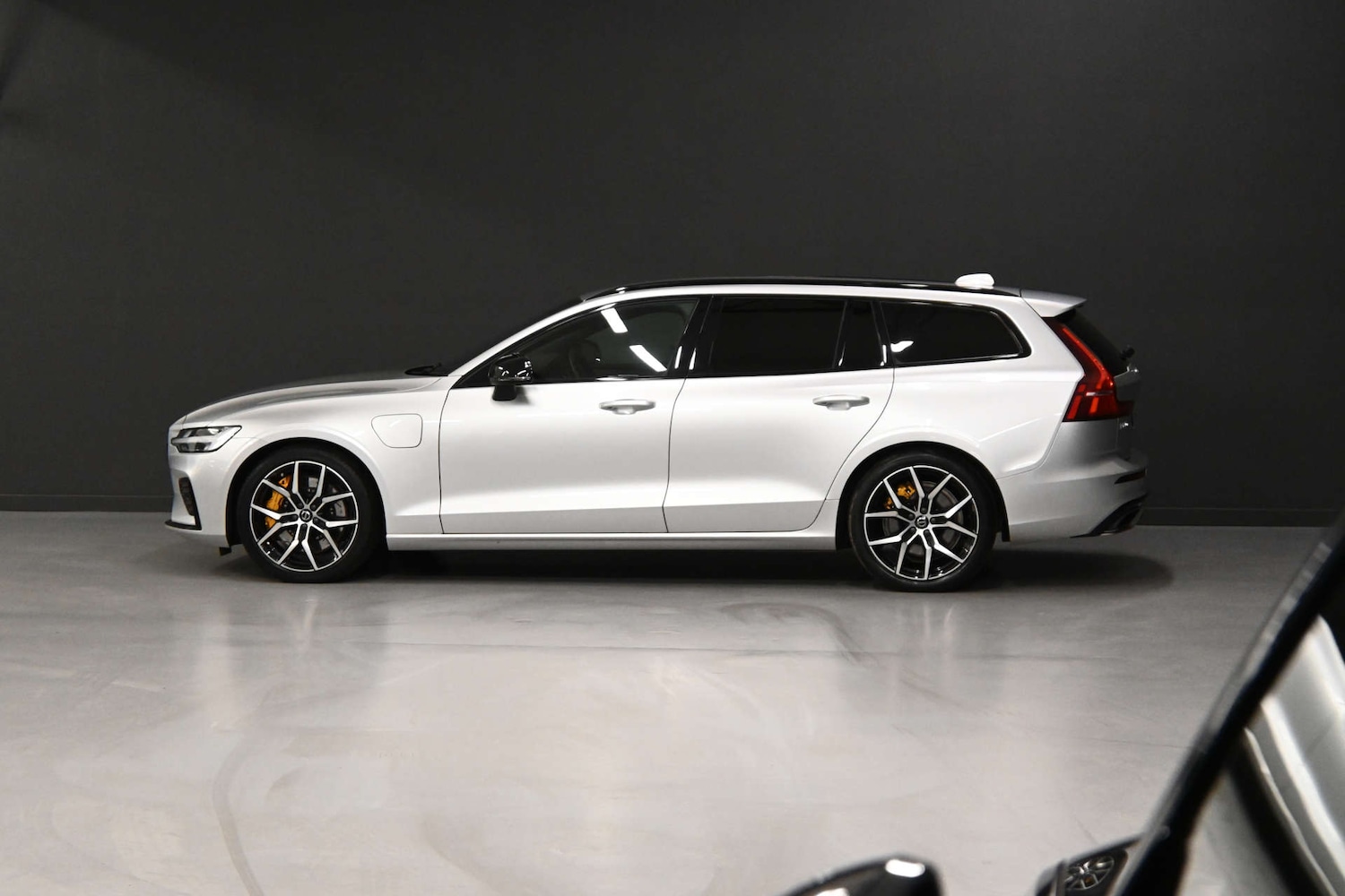 Used Volvo V60 2021 for sale - 76726099: Photo 35