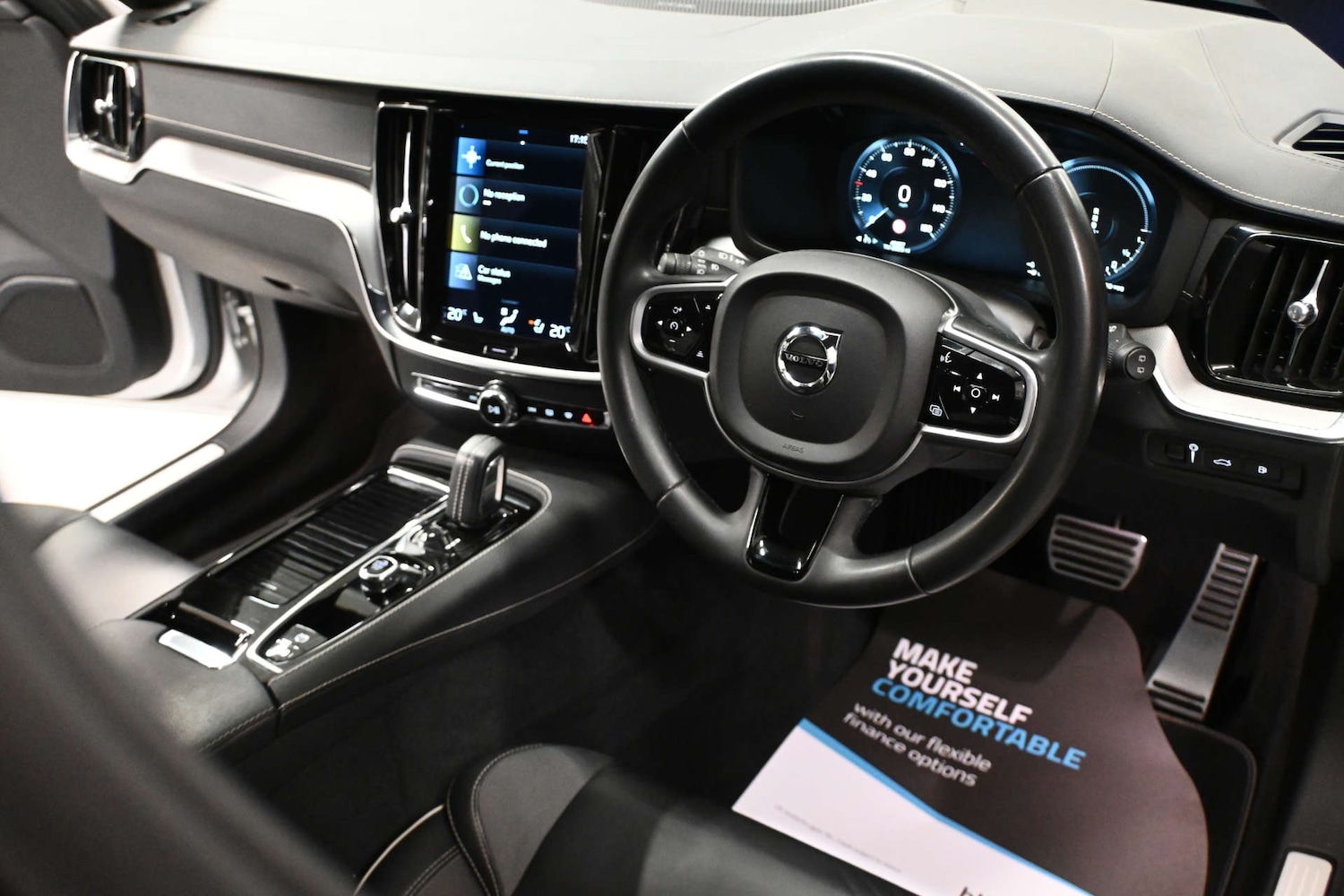 Used Volvo V60 2021 for sale - 76726099: Photo 4