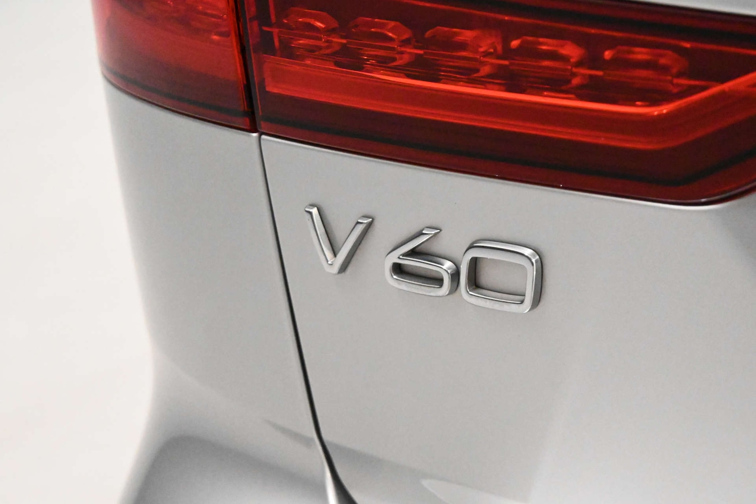 Used Volvo V60 2021 for sale - 76726099: Photo 41