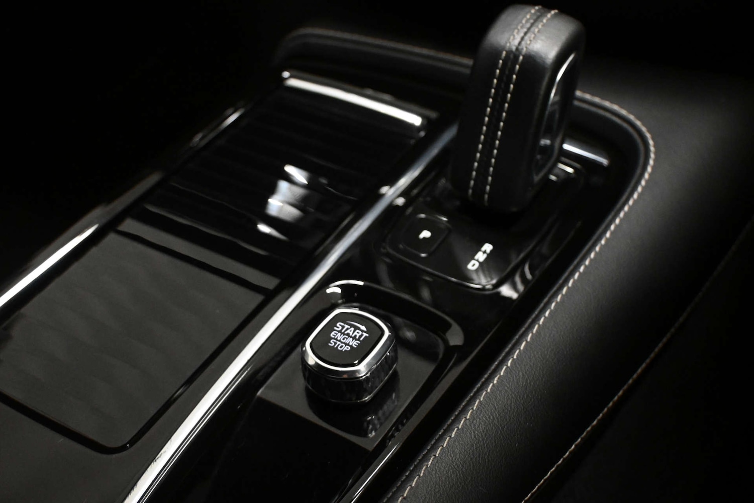 Used Volvo V60 2021 for sale - 76726099: Photo 46