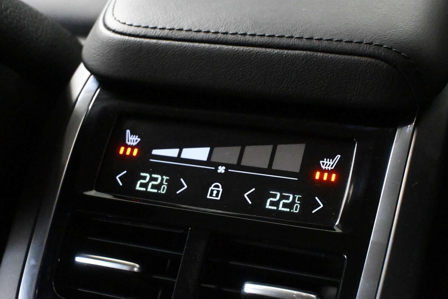 Used Volvo XC60 2023 for sale - 78150107: Photo 10