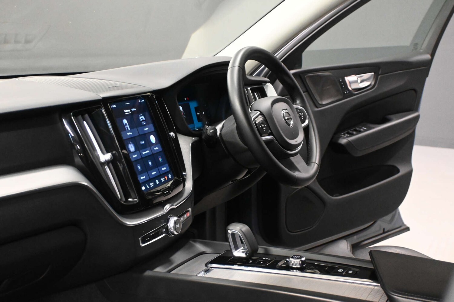 Used Volvo XC60 2023 for sale - 78150107: Photo 14