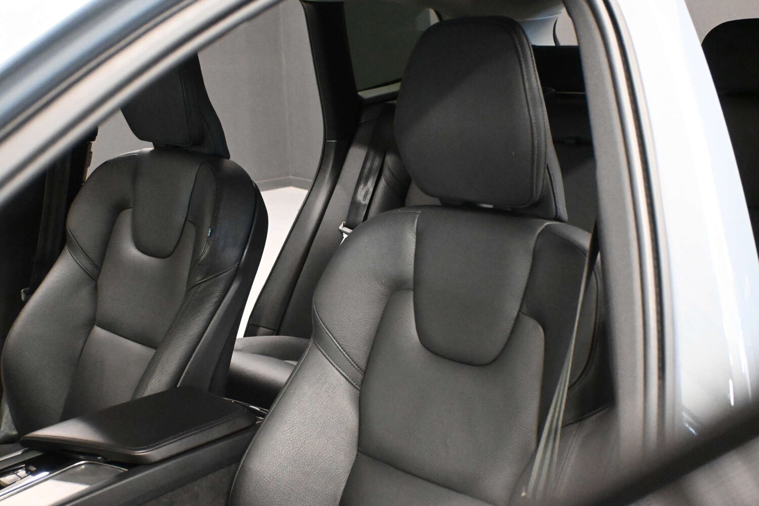 Used Volvo XC60 2023 for sale - 78150107: Photo 18