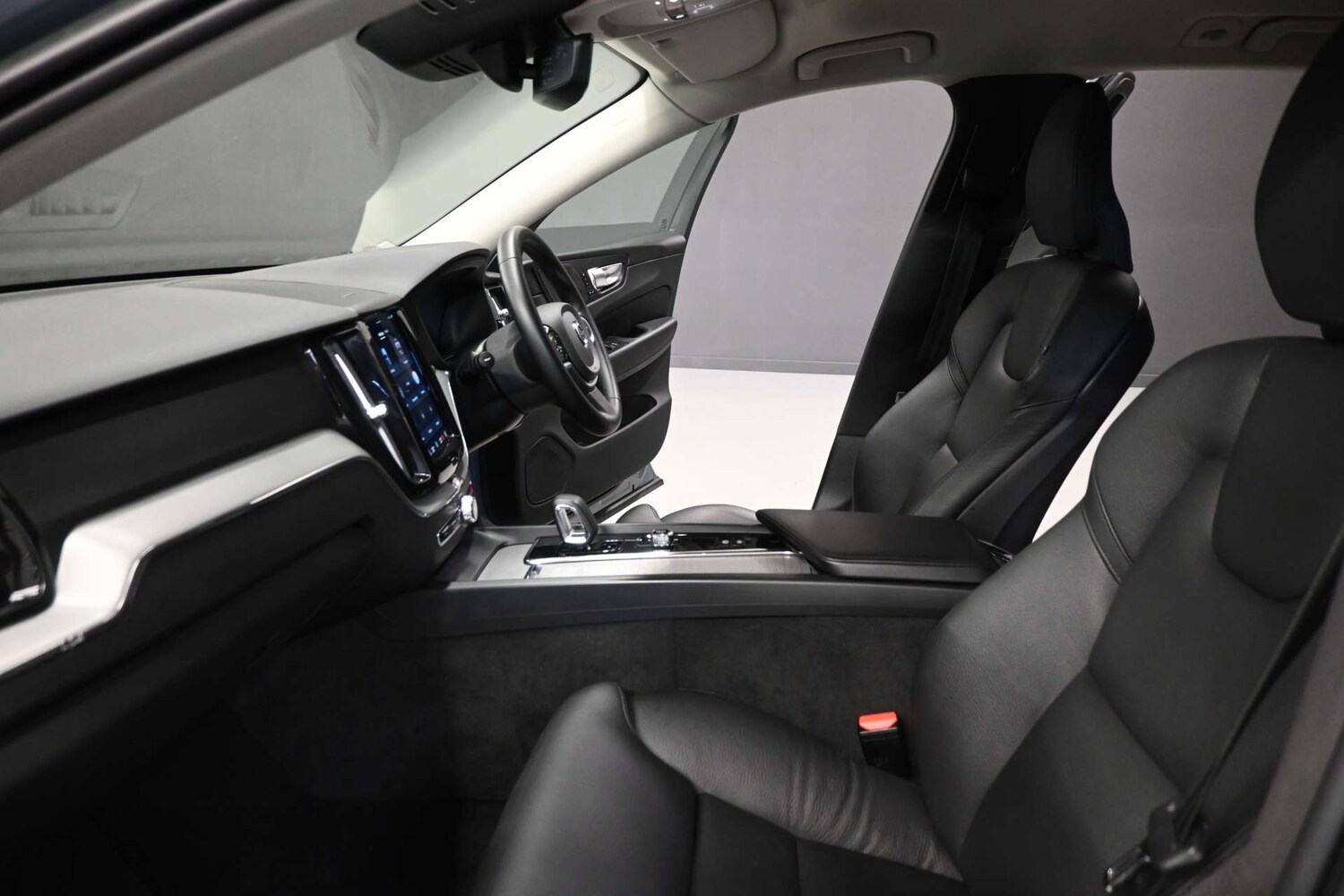 Used Volvo XC60 2023 for sale - 78150107: Photo 33