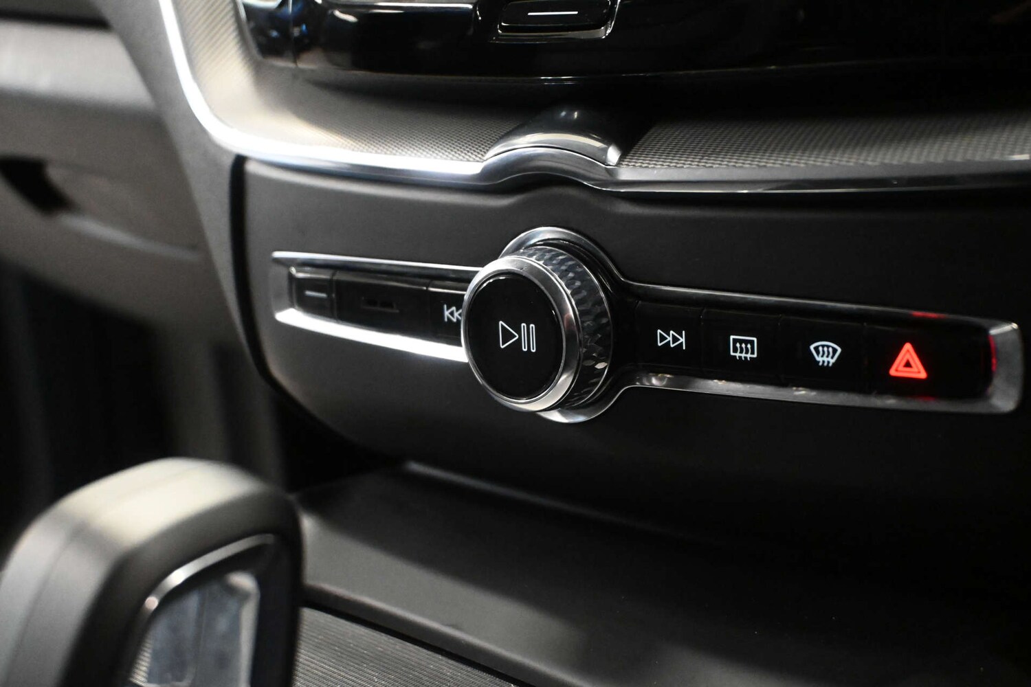 Used Volvo XC60 2023 for sale - 78150107: Photo 37