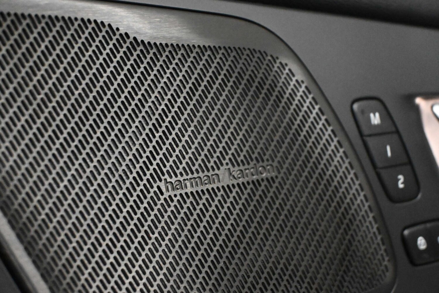 Used Volvo XC60 2023 for sale - 78150107: Photo 8