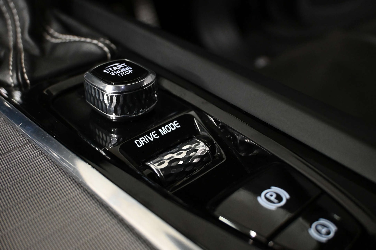 Used Volvo XC60 2017 for sale - 76894406: Photo 14