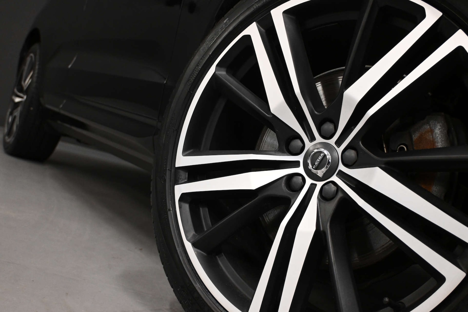 Used Volvo XC60 2017 for sale - 76894406: Photo 16