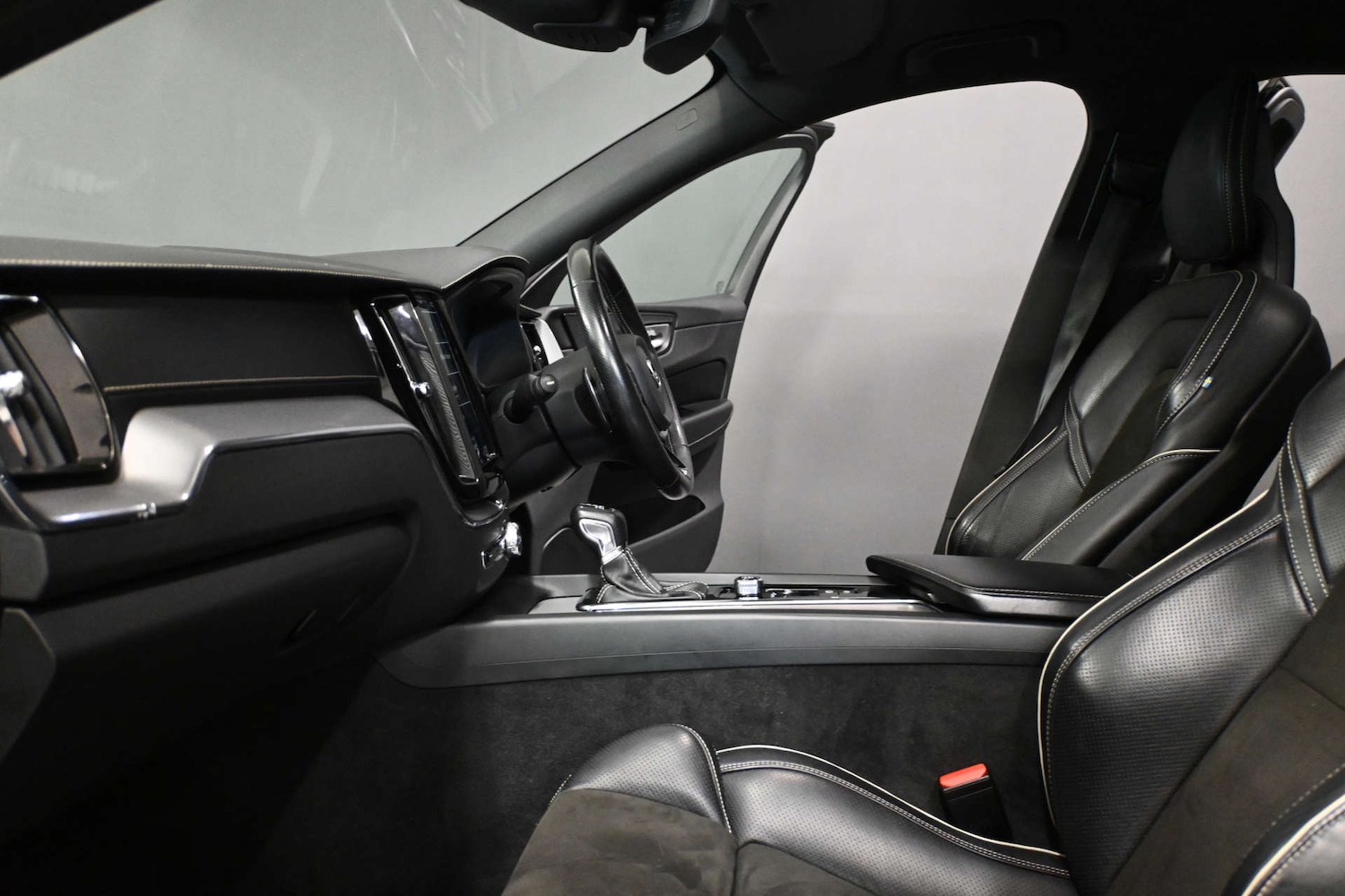 Used Volvo XC60 2017 for sale - 76894406: Photo 18