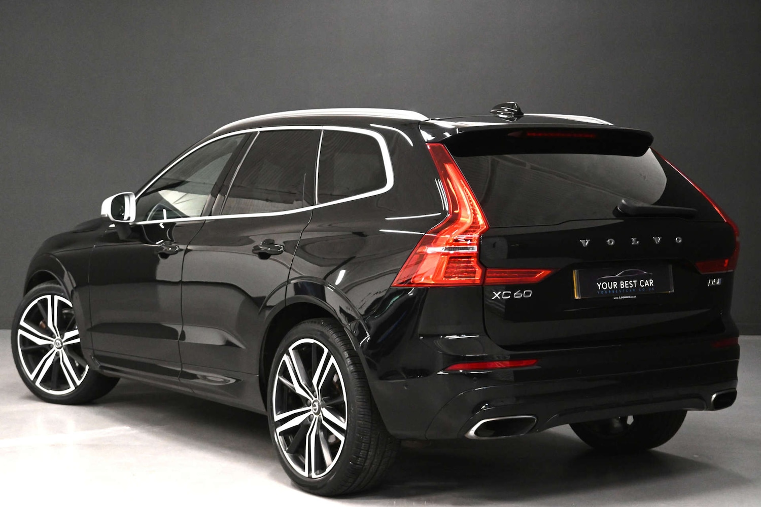 Used Volvo XC60 2017 for sale - 76894406: Photo 2