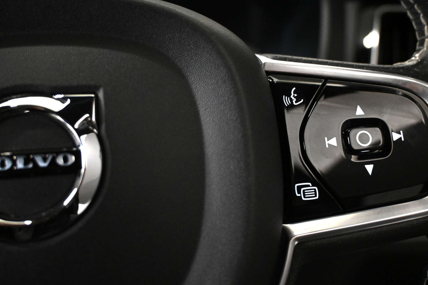 Used Volvo XC60 2017 for sale - 76894406: Photo 31