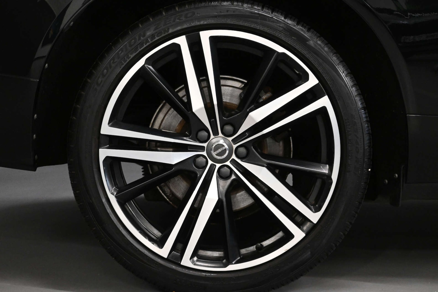 Used Volvo XC60 2017 for sale - 76894406: Photo 40