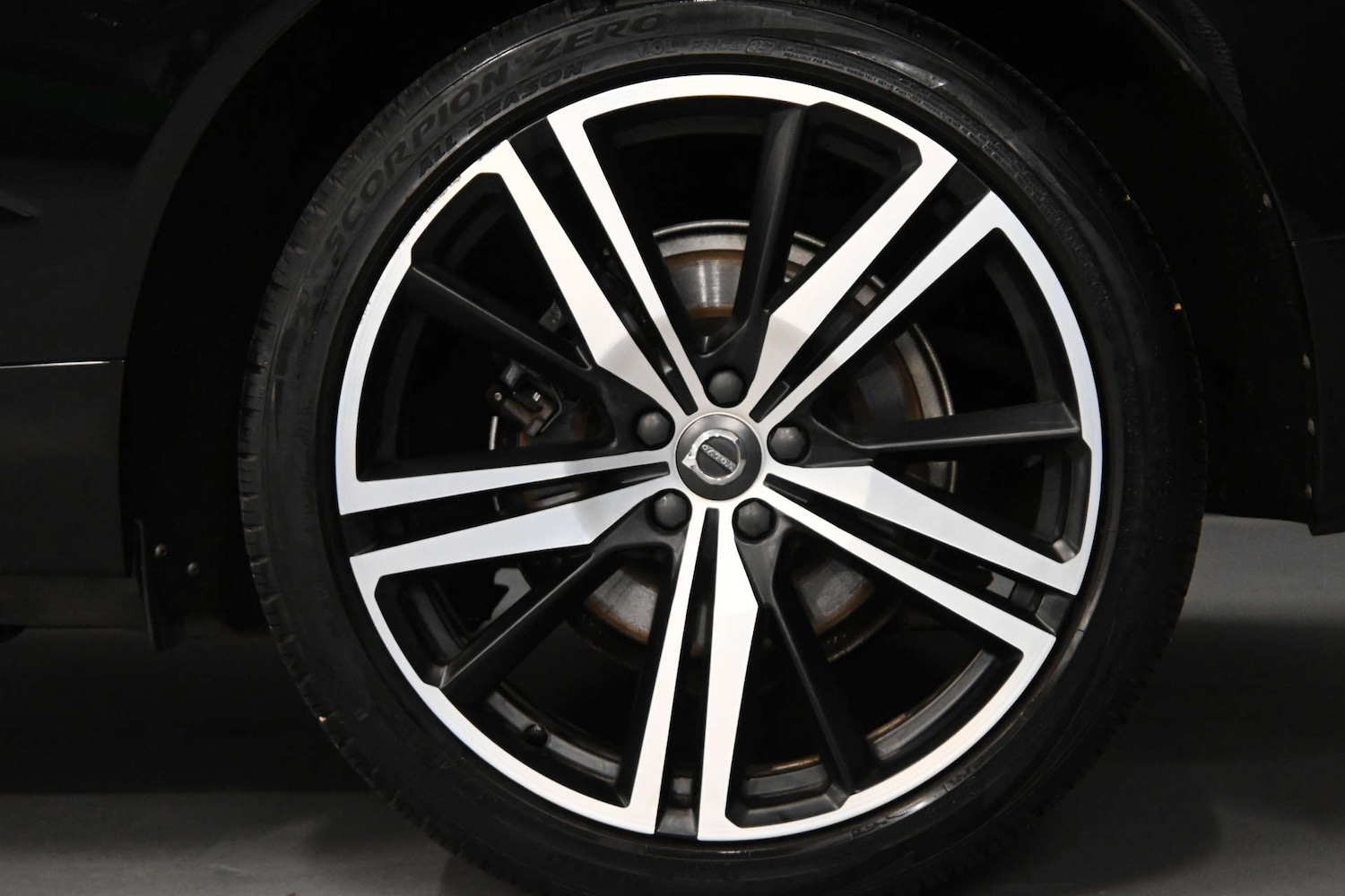 Used Volvo XC60 2017 for sale - 76894406: Photo 49