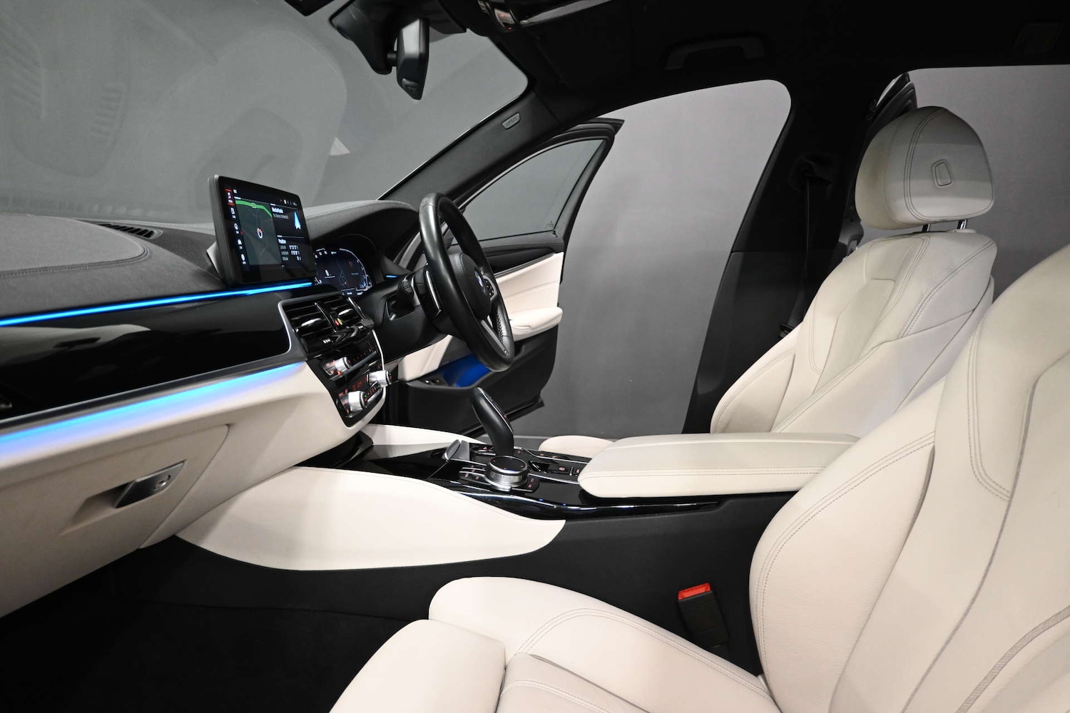 Used BMW 5 Series 2023 for sale - 76710465: Photo 27