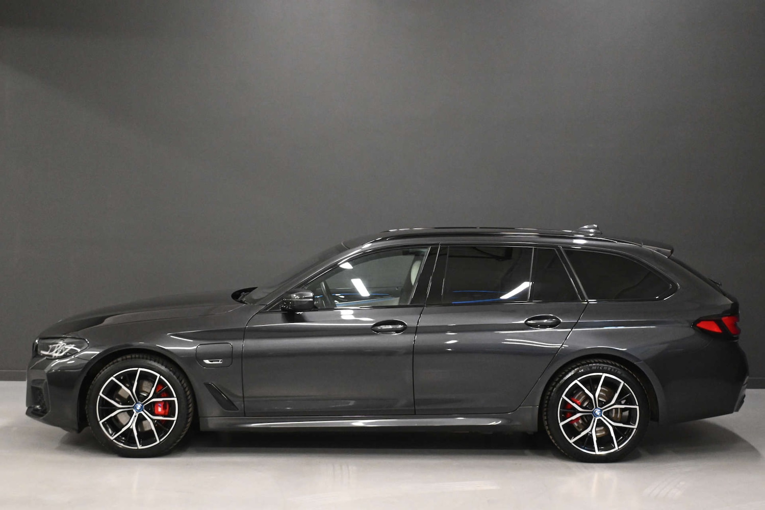 Used BMW 5 Series 2023 for sale - 76710465: Photo 28