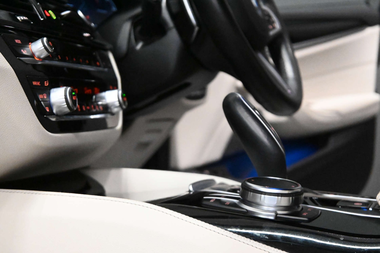 Used BMW 5 Series 2023 for sale - 76710465: Photo 37