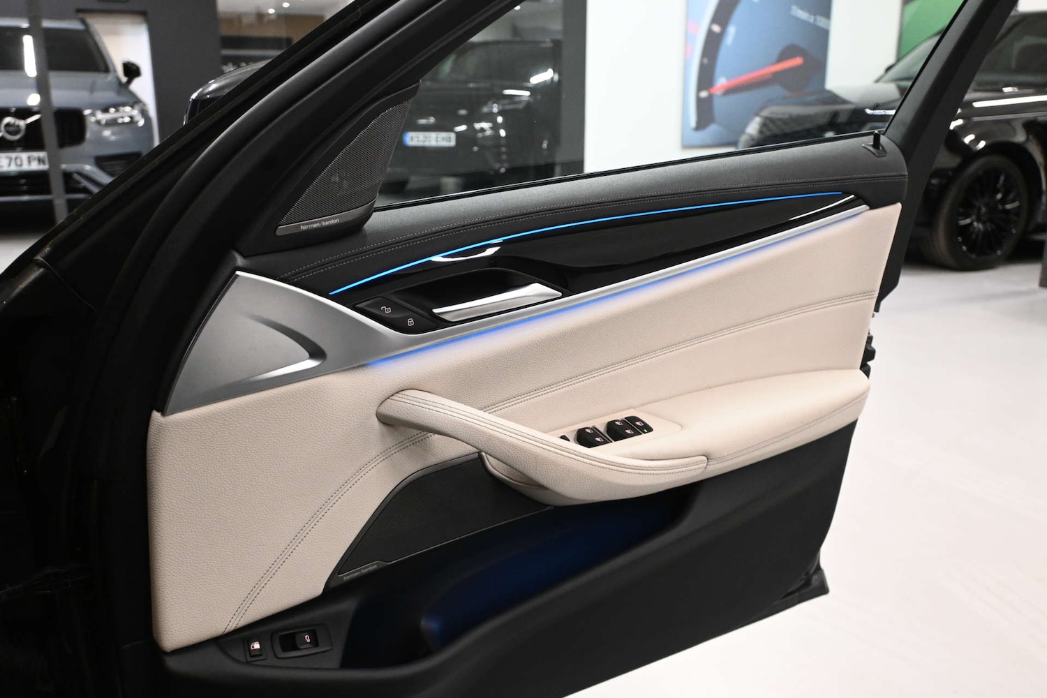 Used BMW 5 Series 2023 for sale - 76710465: Photo 39