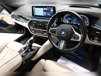 Used BMW 5 Series 2023 for sale - 76710465: Photo